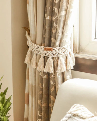 V-Shaped Cotton Curtain Binds