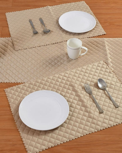 Chic Table Runner and Coordinated Placemats | Set of 5