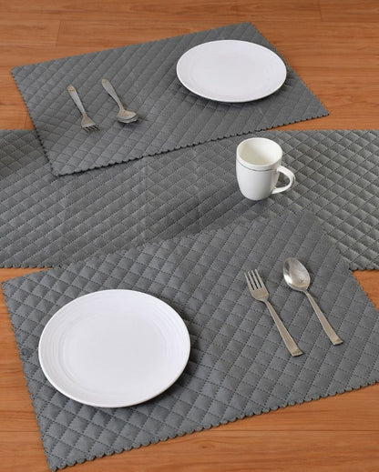 Chic Table Runner and Coordinated Placemats | Set of 5