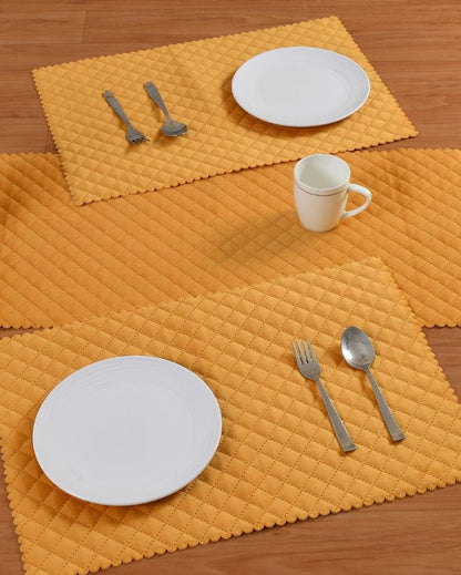 Chic Table Runner and Coordinated Placemats | Set of 5