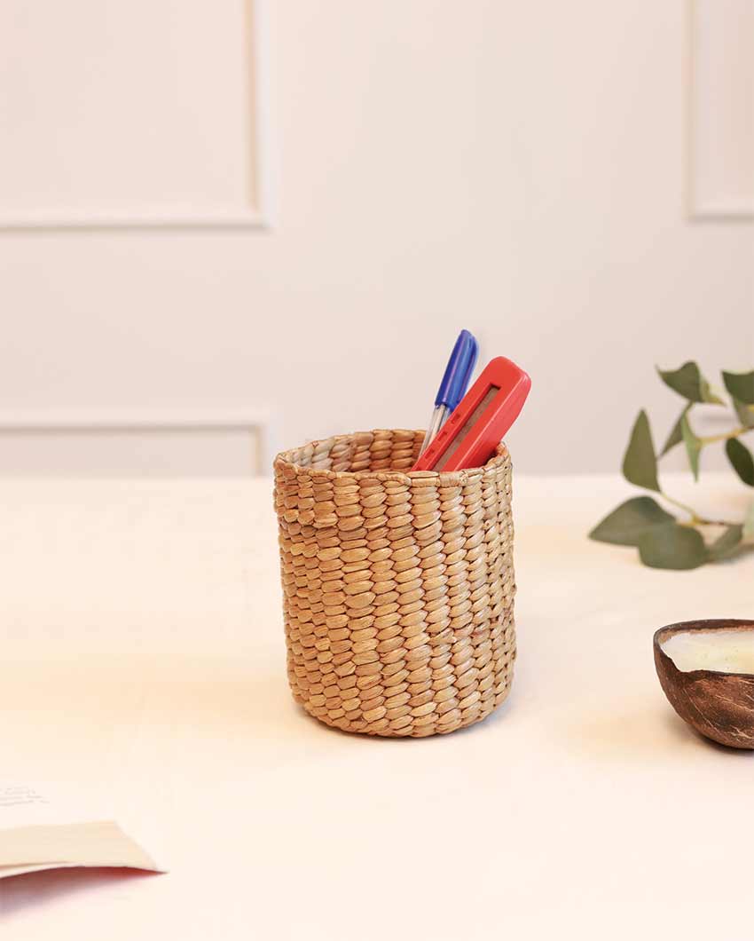 Earthy Touch Water Hyacinth Pen & Cutlery Holder