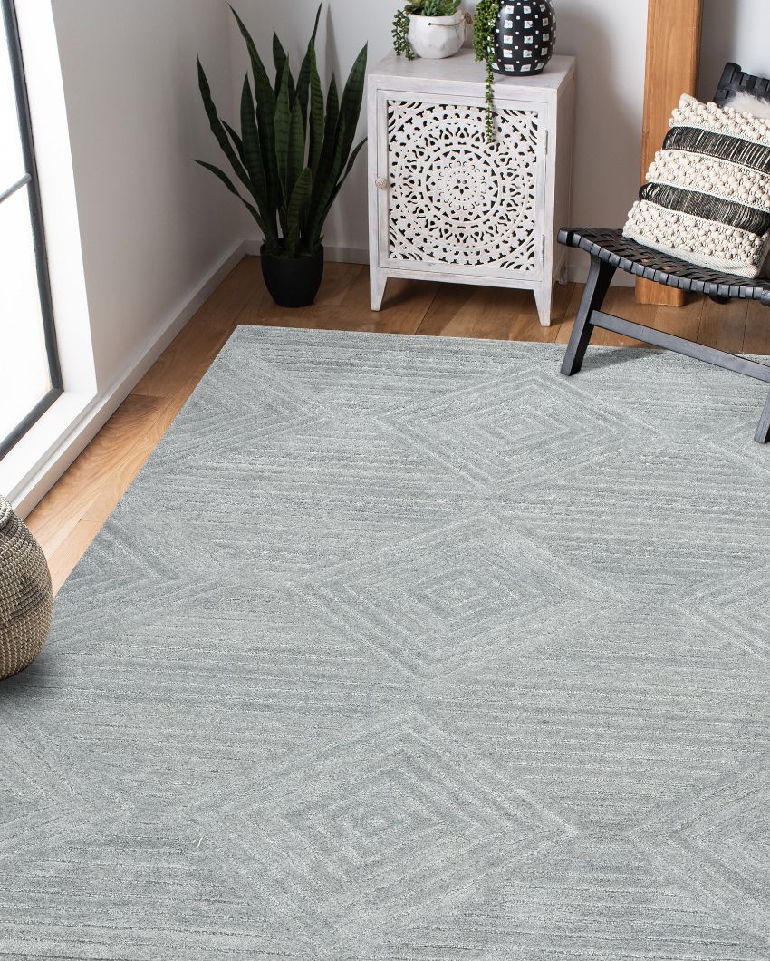 Hand-Tufted Wool Rug with Geometric Pattern Loop & Cut Pile | 8 x 10 Feet