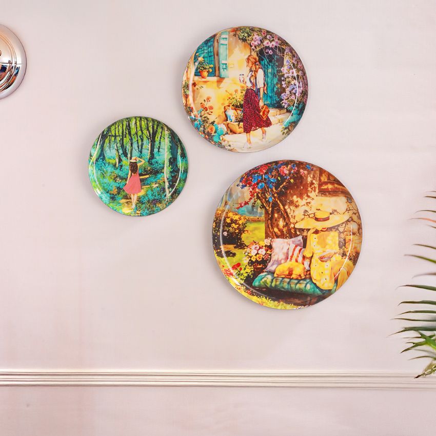 Elegant Design Multicolor Shade Daring Decor Wall Plates | Pack of 3