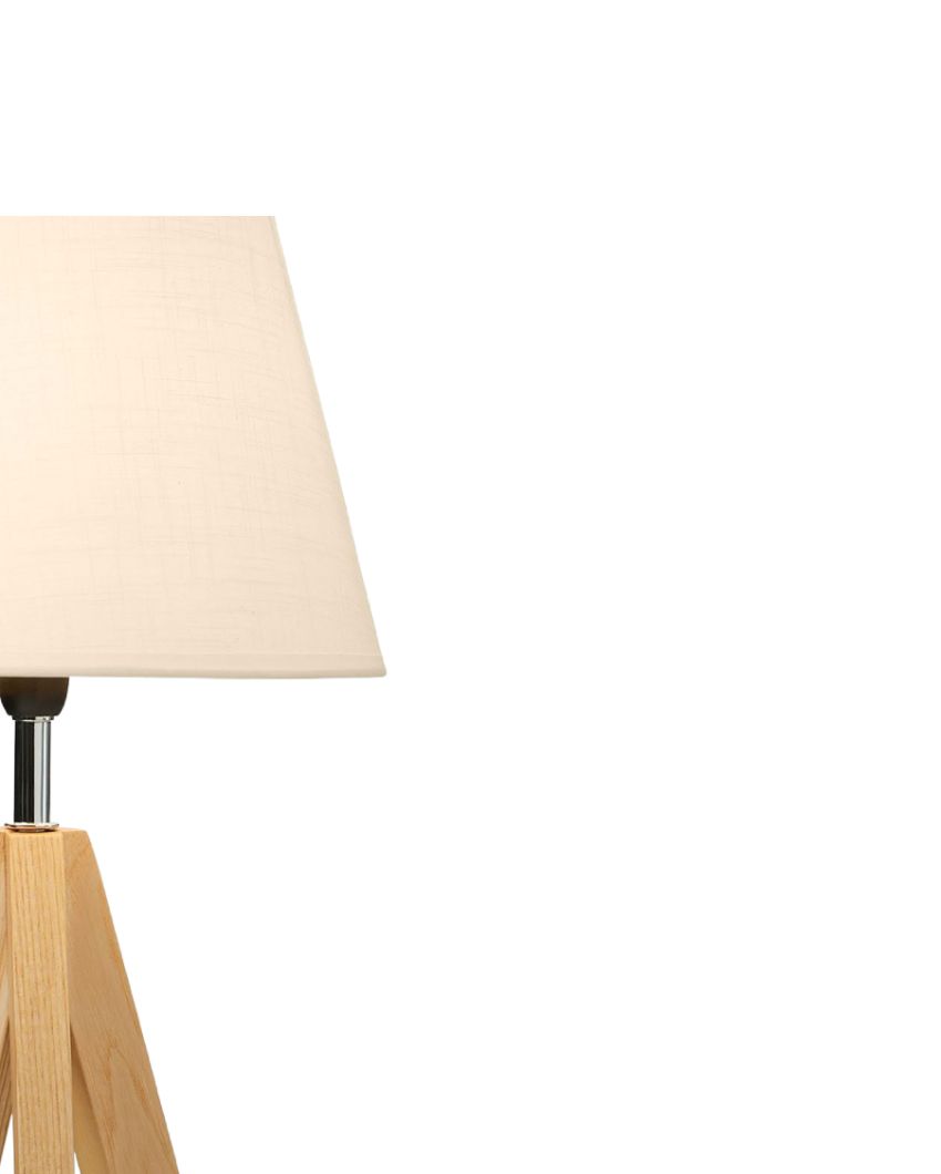 Tripod Base Wooden Table Lamp With Shade