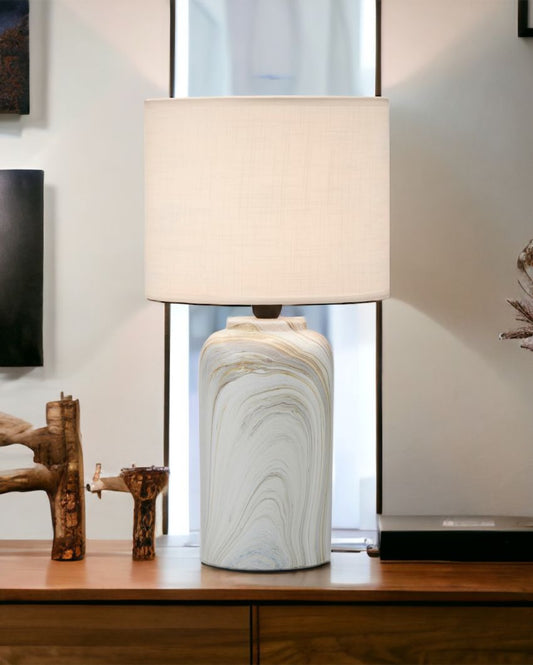 Timeless Design Porcelain Table Lamp With Shade