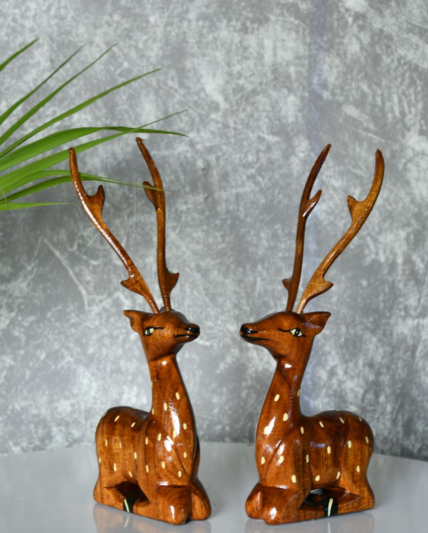 Sitting Wooden Deer | Set Of 2