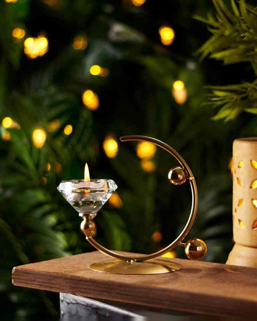 Curve Metal Tea Light Candle Holder | Gold |15 x 10 x 15 cm /6 x 4 x 6 inches