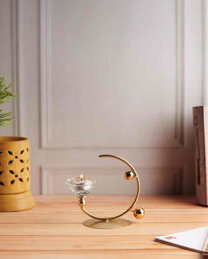 Curve Metal Tea Light Candle Holder | Gold |15 x 10 x 15 cm /6 x 4 x 6 inches