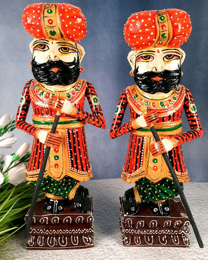 Artistic Wood Polished Darbaan Showpiece | Pack of 2