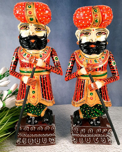 Artistic Wood Polished Darbaan Showpiece | Pack of 2