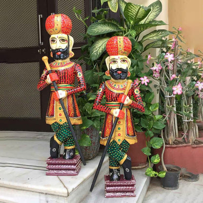 Artistic Wood Polished Darbaan Showpiece | Pack of 2