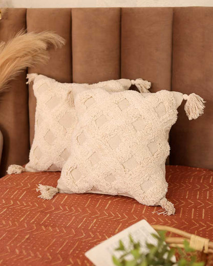 Ivory Criss Cross Tufted Cushion Cover  (Single)