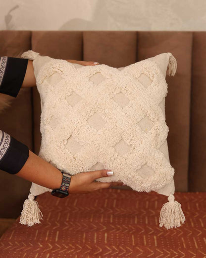 Ivory Criss Cross Tufted Cushion Cover  (Single)
