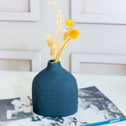 Ceramic Ronda Lined Vase With Breeze Bunch