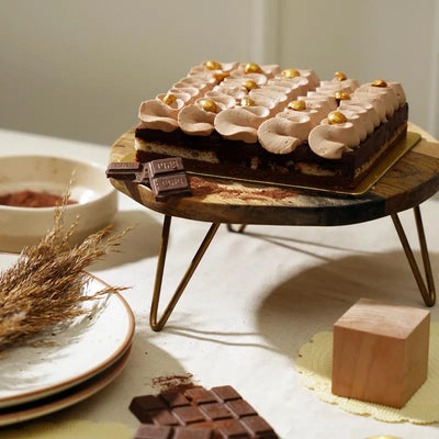 Tripod Cake Stand