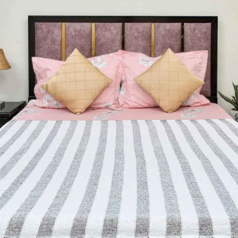 Interior Quotient Throws Dusaan or dussan dushan doosan
