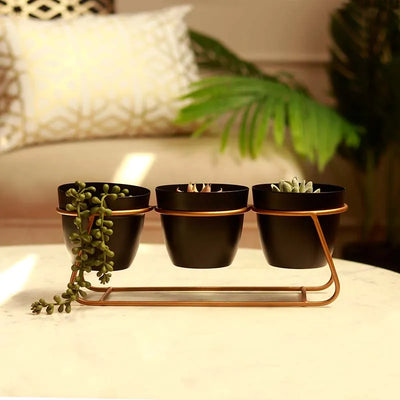 The Quito Metal Pots With Stand