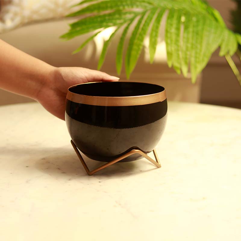 The Allende | Metal Pot with Stand - Dusaan