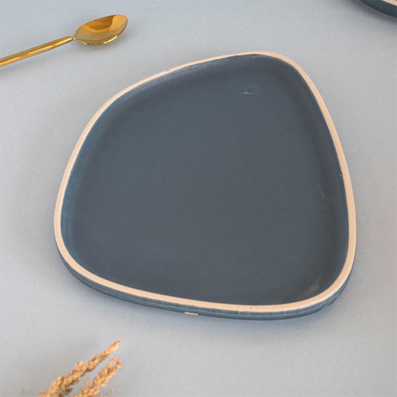 Berlin Blue Platter | 11 x 8 inches