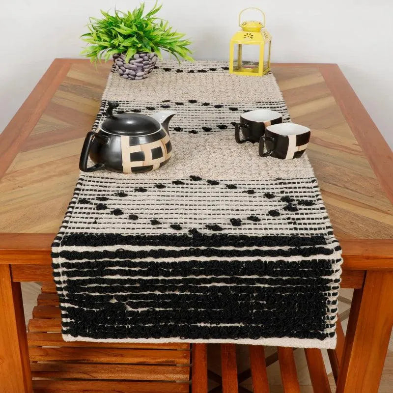 House of Banjara Table Runners Dusaan or dussan dushan doosan
